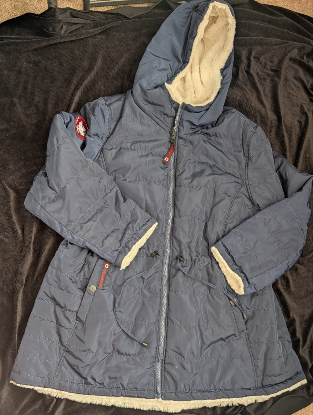 Canada Goose Women's Navy Hooded Puffer Coat with Faux-Sherpa Lining Reversible.